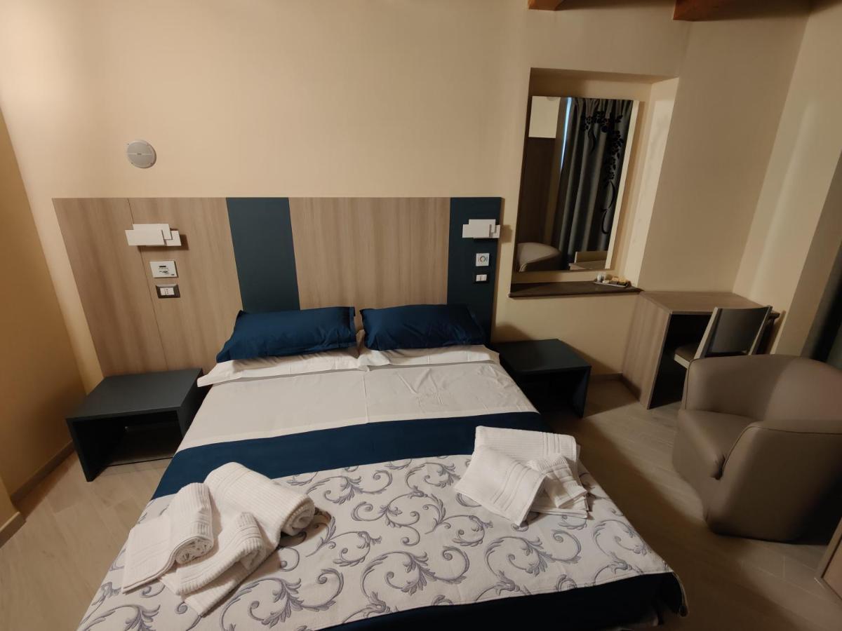 Hotel Dimora Del Corso Rotonda Zimmer foto